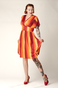 Vintage Chic for Topvintage - Topvintage exclusive ~ Sadie Faded Stripes swing jurk in oranje en geel