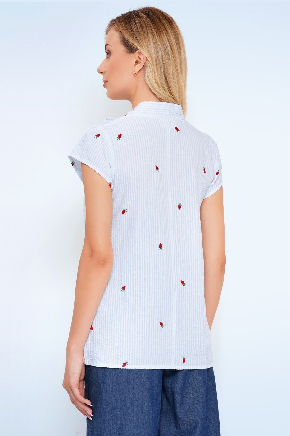 Circus - Anna katoenen gestreepte aardbeien blouse in lichtblauw en wit 3