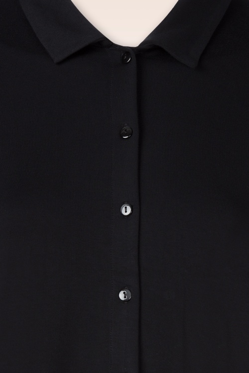 Surkana - Nomi Short Sleeve Bamboo blouse in zwart 2