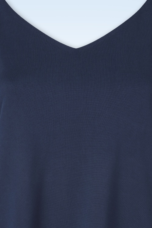 Surkana - Jessy V-Neck Strap top in navyblauw 2