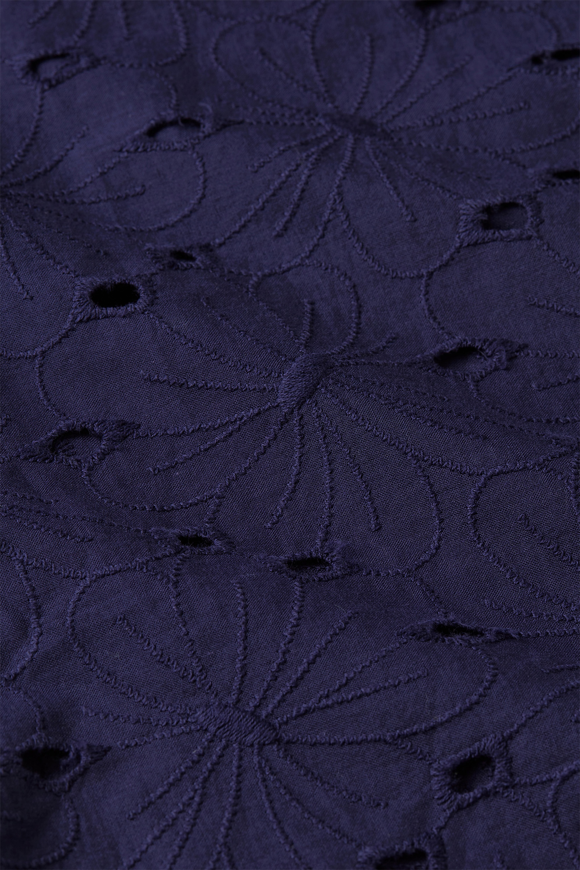 King Louie - Evelina Brava Broderie blouse in beacon blauw 5