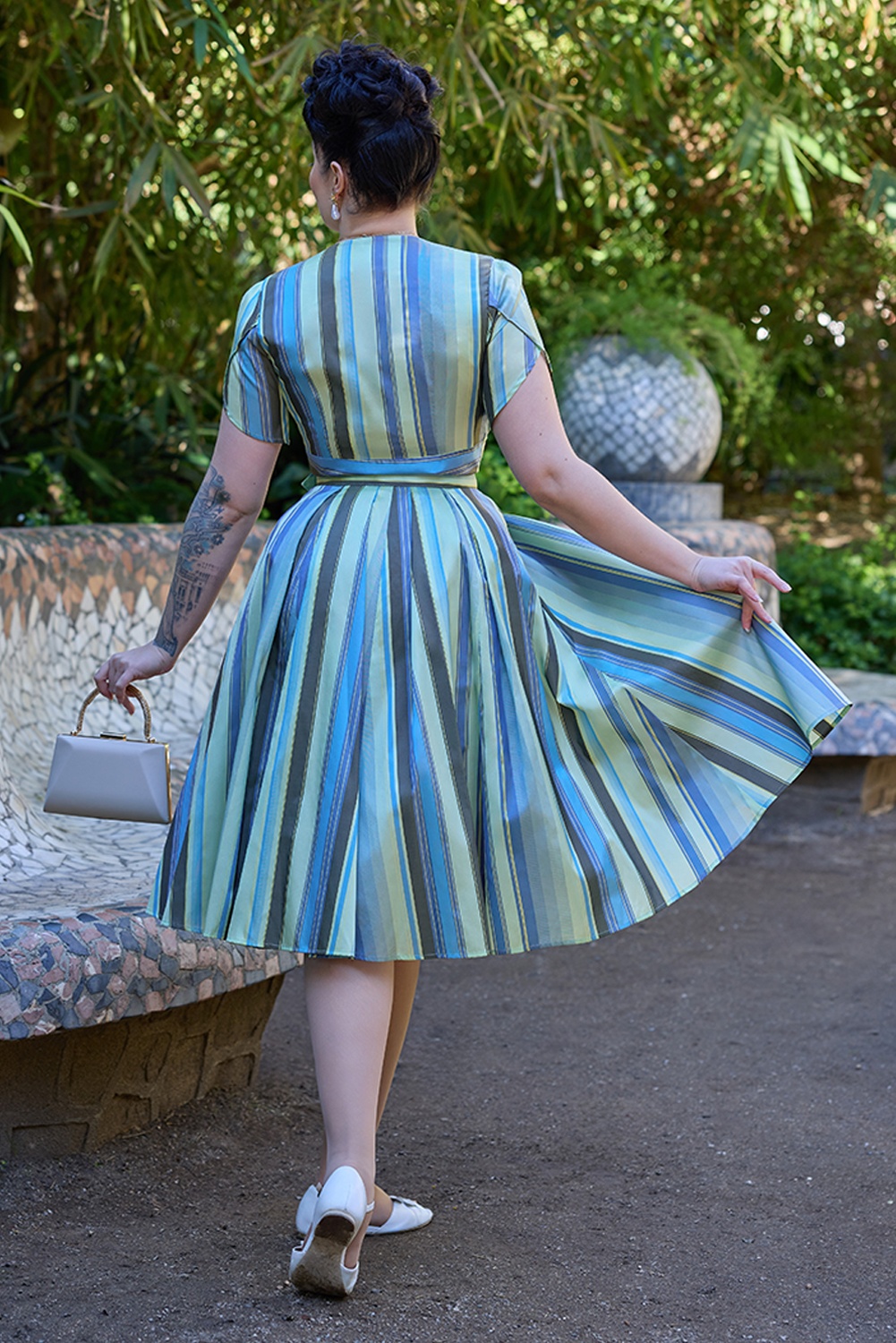 Miss Candyfloss - Estee Aquan gestreepte swing jurk in aqua  3