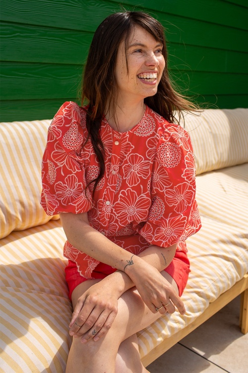 Very Cherry - Betsy Calina klaproos katoenen broderie blouse in koraal 3