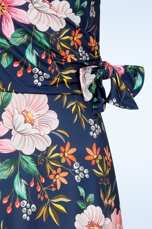Vintage Chic for Topvintage - Topvintage exclusive ~ Lori Floral Cross Over maxi jurk in navy en multi 2