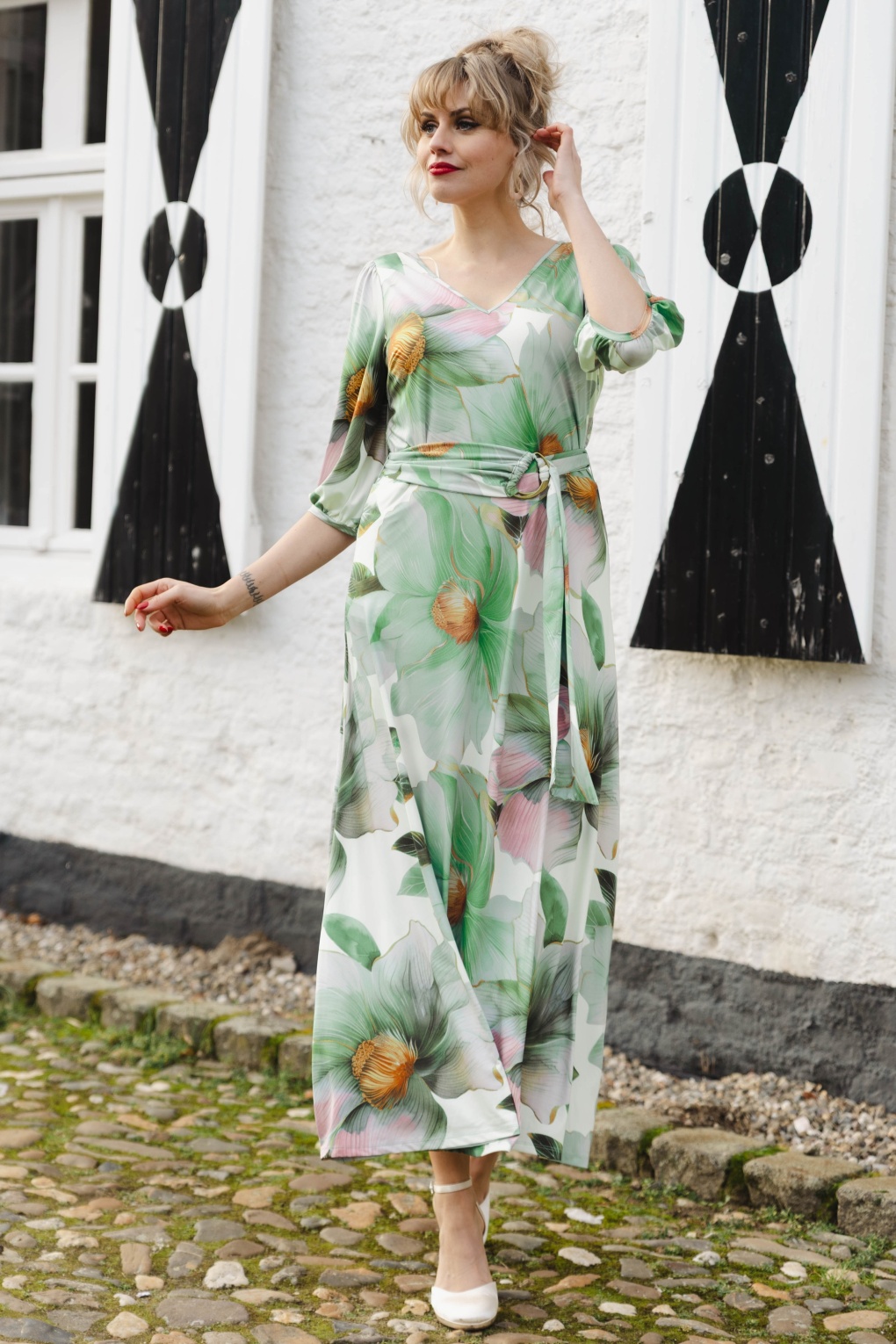 K-Design - Petal Promise maxi jurk in gebroken wit en multi