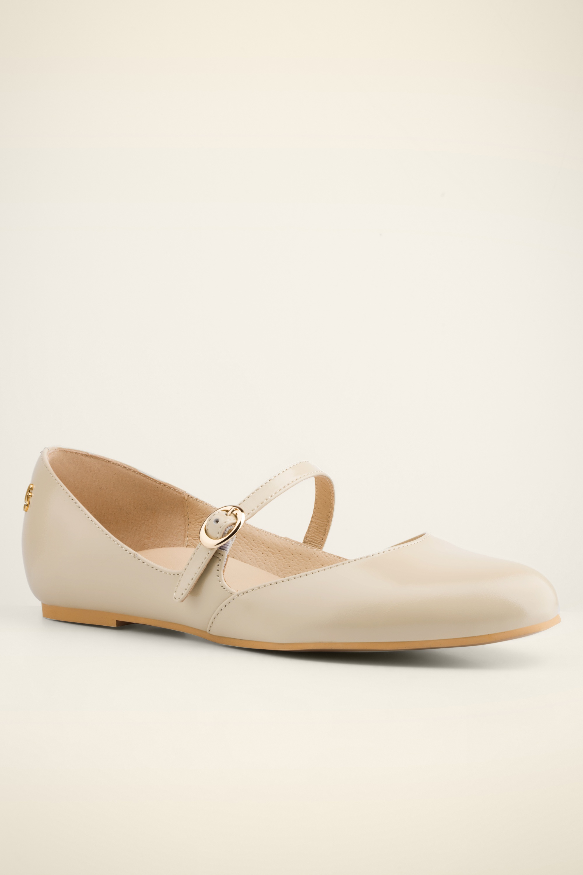 Charlie Stone - Bronte Ballerina flats in crème 3