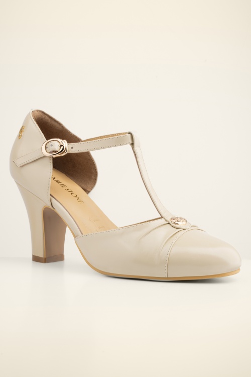 Charlie Stone - Vincenza T-Strap pumps in crème 6