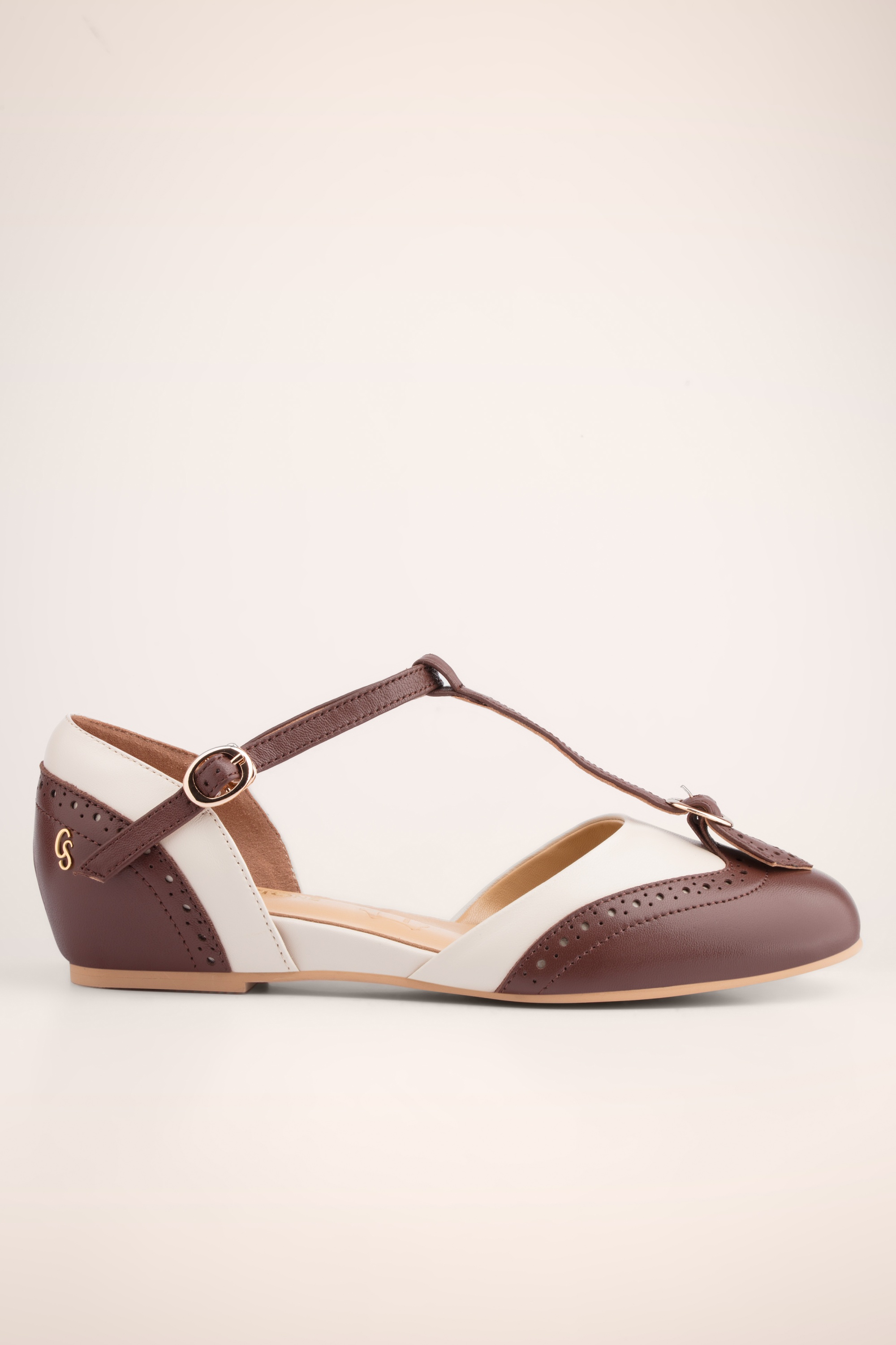 Charlie Stone - Parisienne T-Strap flats in espresso en crème