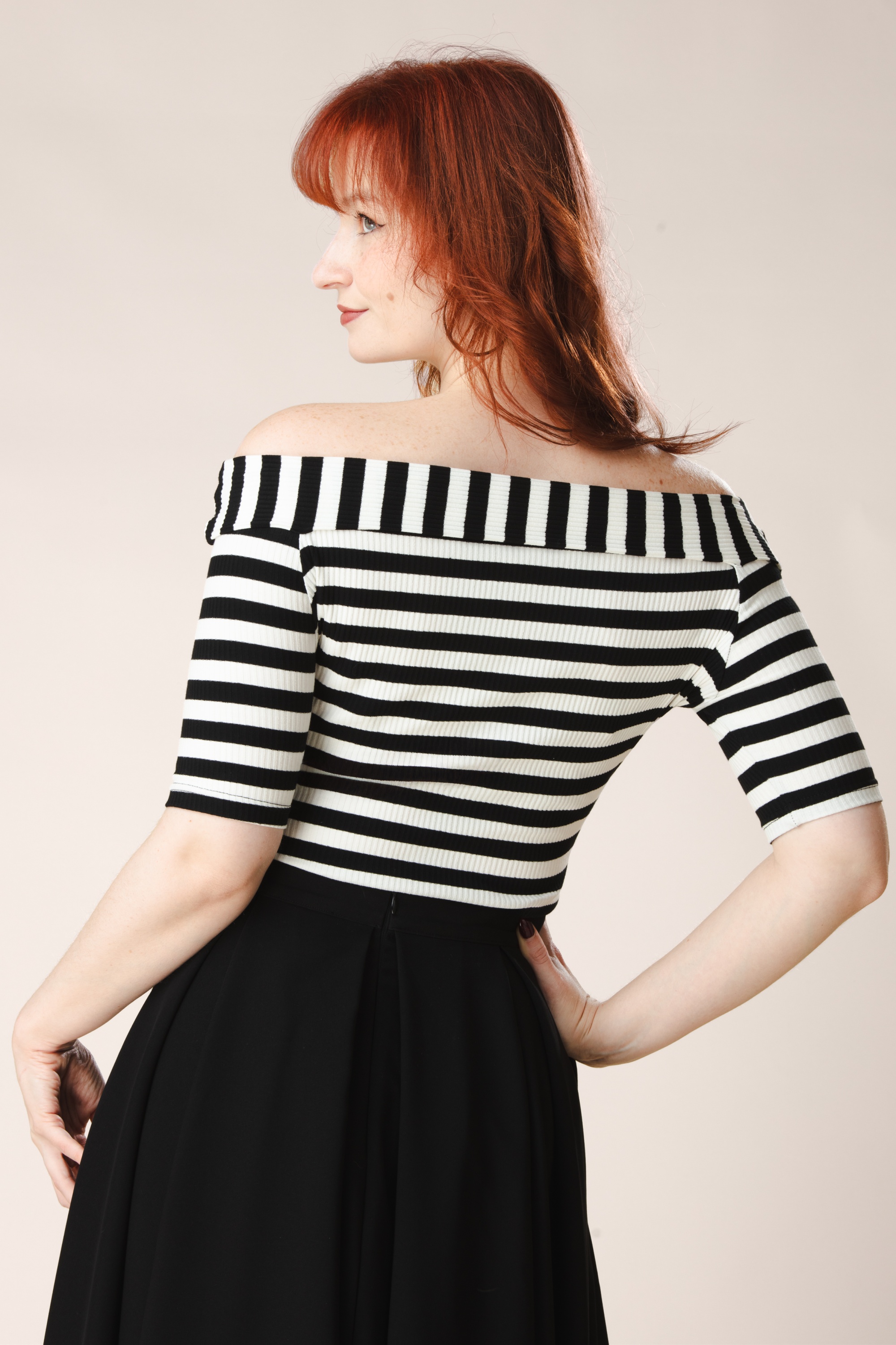 Topvintage Boutique Collection - Topvintage Exclusive ~ Adira Stripe top in zwart en wit 3