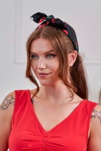 Banned Retro - Cherries and Bows bandana in zwart