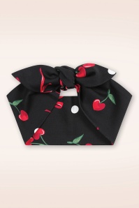 Banned Retro - Cherries and Bows bandana in zwart 2