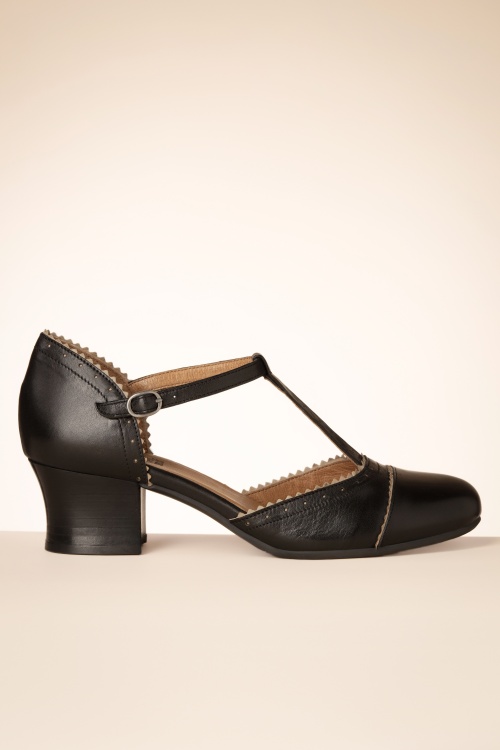 Miz Mooz - Fernie T-Strap pumps in zwart en crème