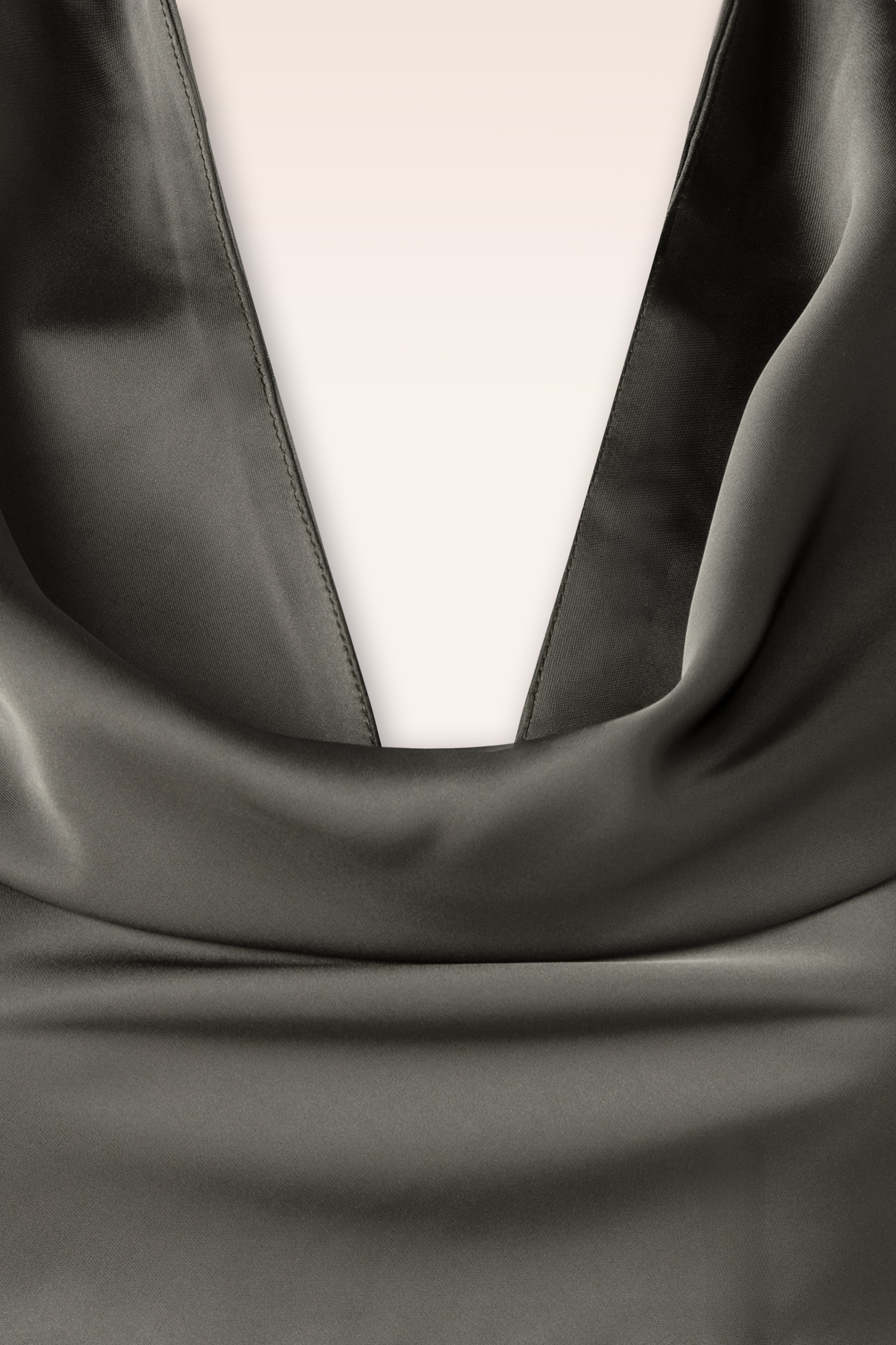 Glamorous - Cocoa Kiss Satin Halter midi jurk in bitter chocolate 2