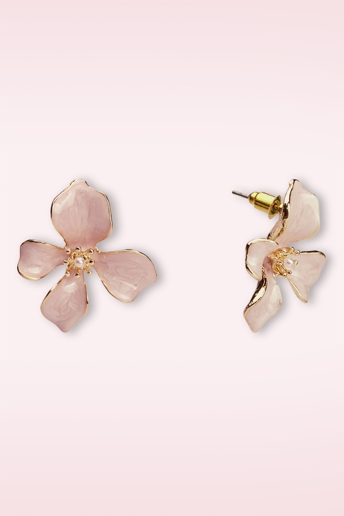 Lovely - Pearly Petal Stud oorbellen in zachtroze 2