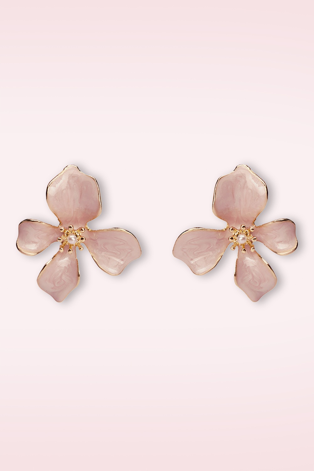 Lovely - Pearly Petal Stud oorbellen in zachtroze