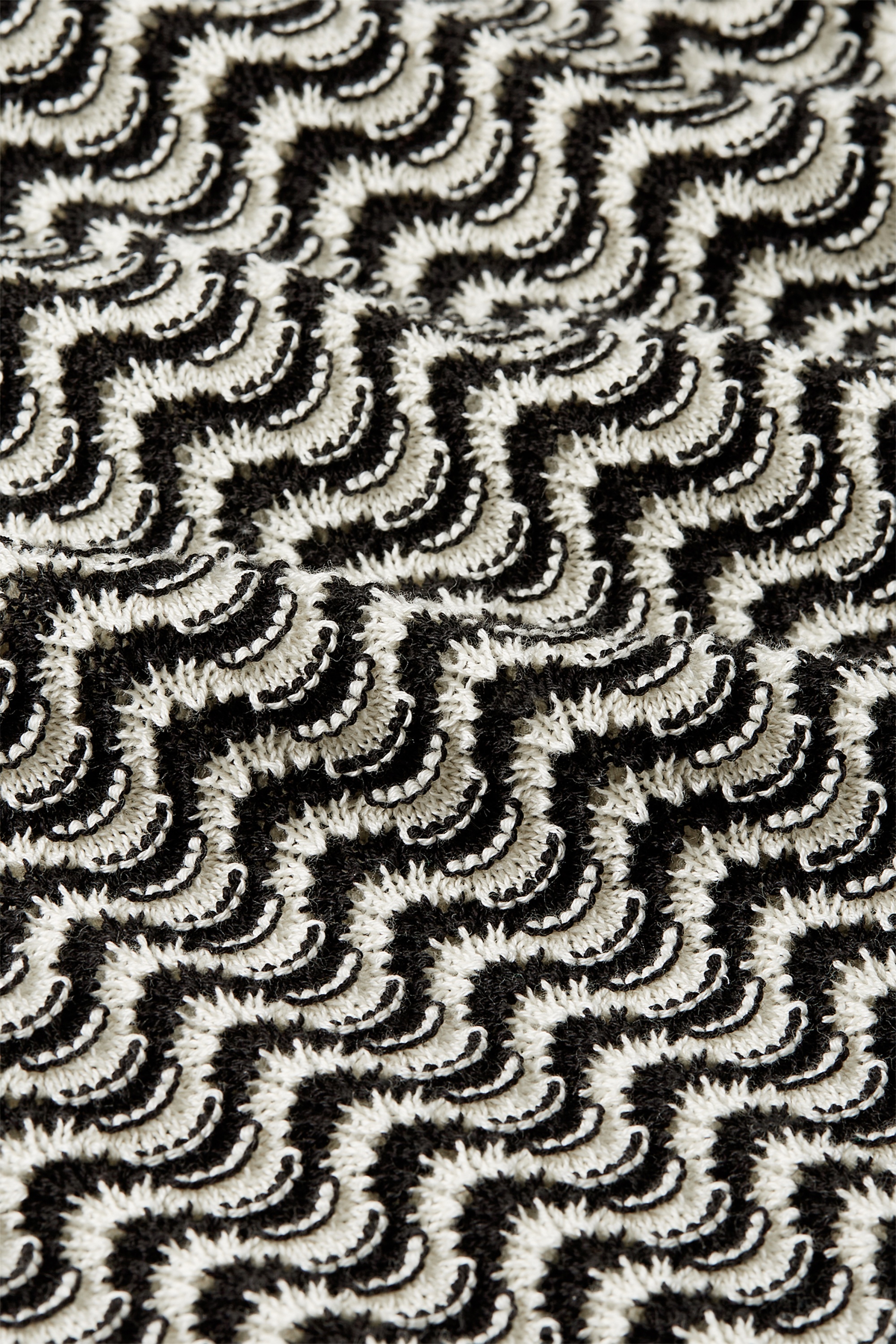 King Louie - Audrey Tide Trumpet Sleeve top in crème 4