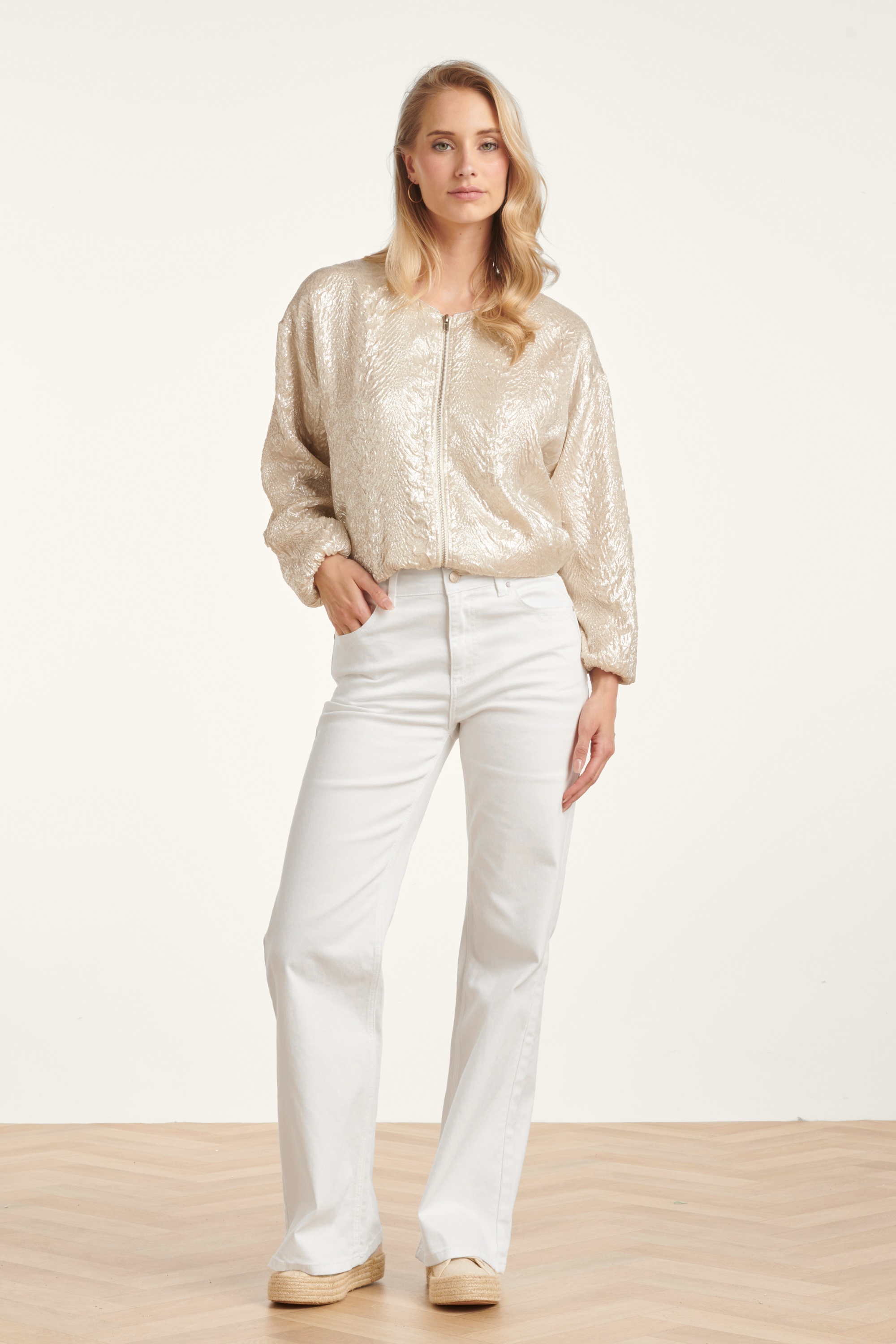 Smashed Lemon - Coco flared jeans in wit 2