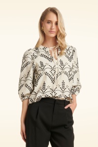 Smashed Lemon - Sandy Dune geborduurde blouse in zand en zwart
