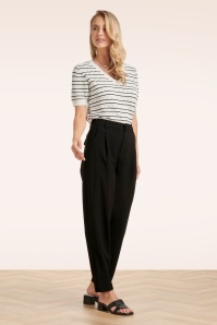 Smashed Lemon - Babette Striped gebreide top in wit en zwart 5