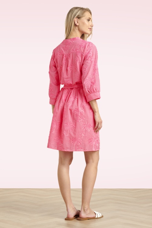 Smashed Lemon - Isla Palm geborduurde katoenen jurk in roze 3
