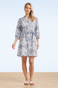 Smashed Lemon - Victoria broderie katoenen jurk in wit en marineblauw 4