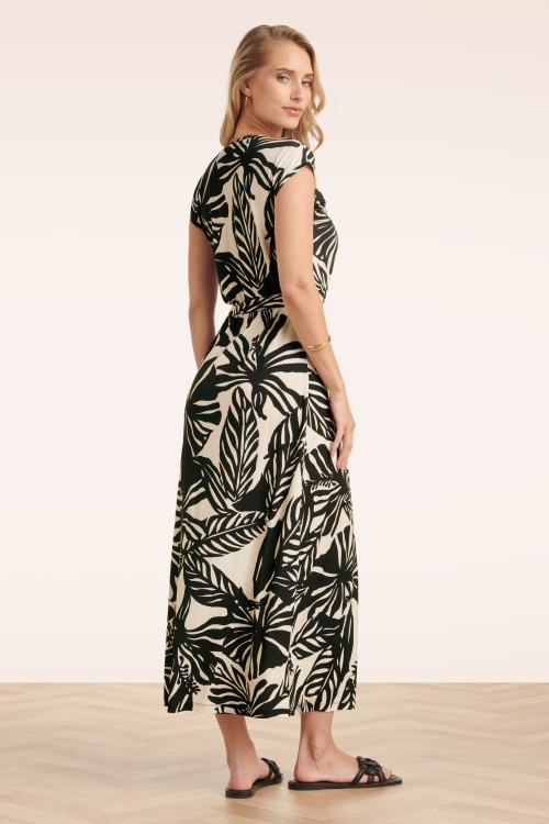 Smashed Lemon - Graphic Groove midaxi jurk in gebroken wit en zwart 3