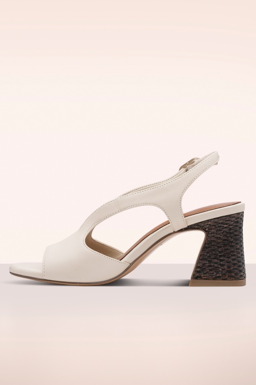 Tamaris - Jonie sandaaltjes met blokhak in crème 4