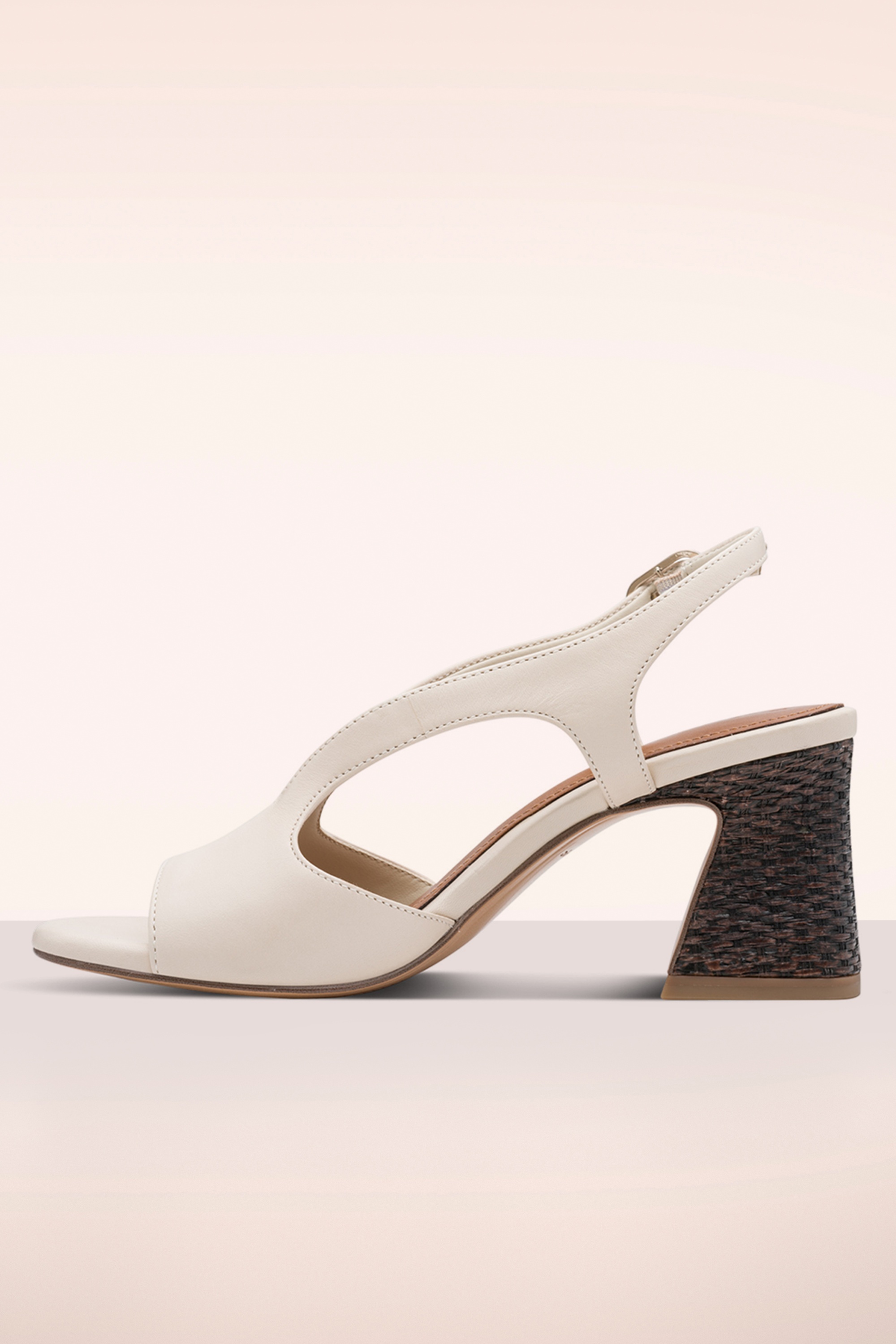 Tamaris - Jonie sandaaltjes met blokhak in crème 4