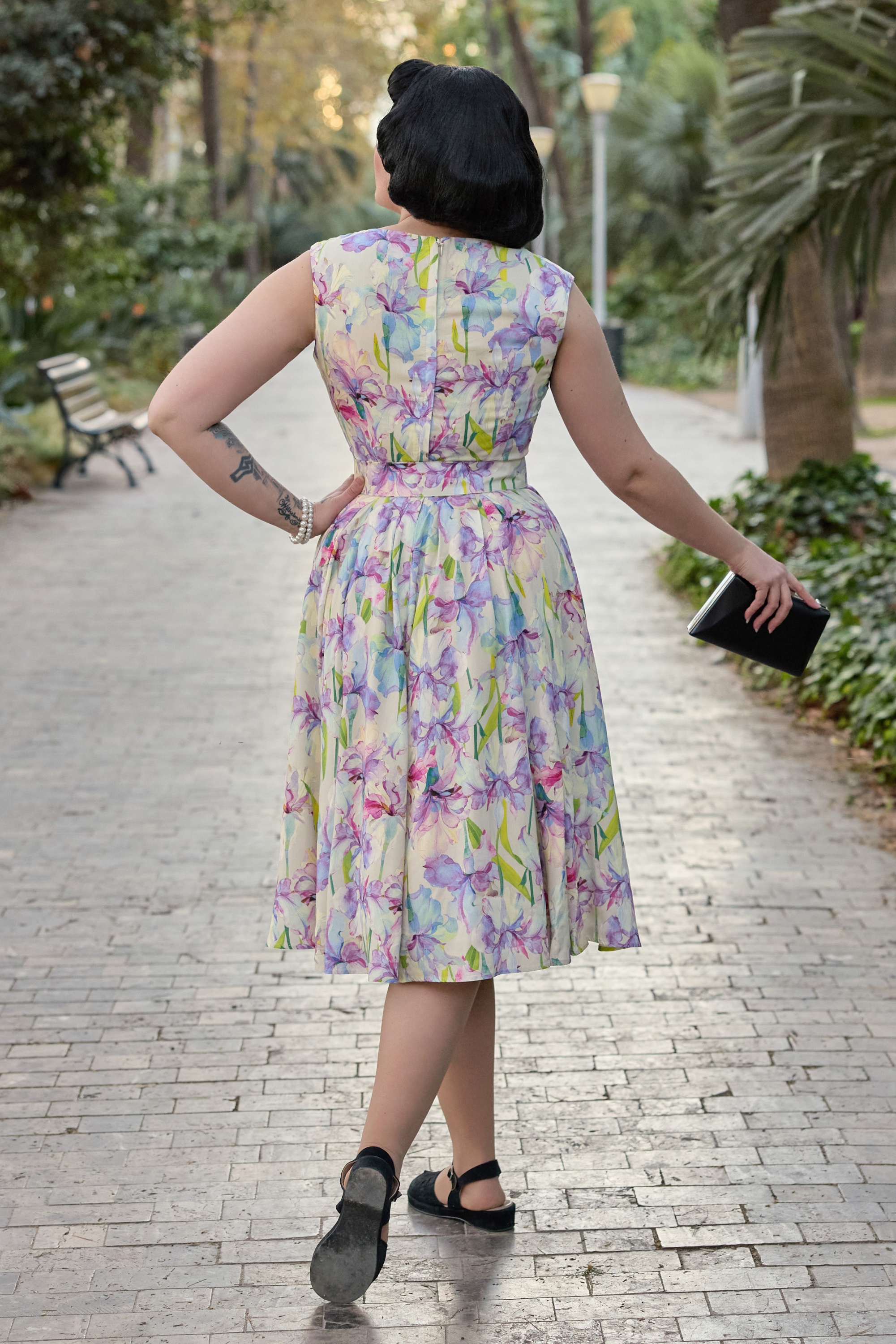 Miss Candyfloss - Alya Violette Floral swing jurk in paars en multi 2