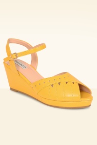 Banned Retro - Sunny Daze sleehakken in mosterdgeel 3