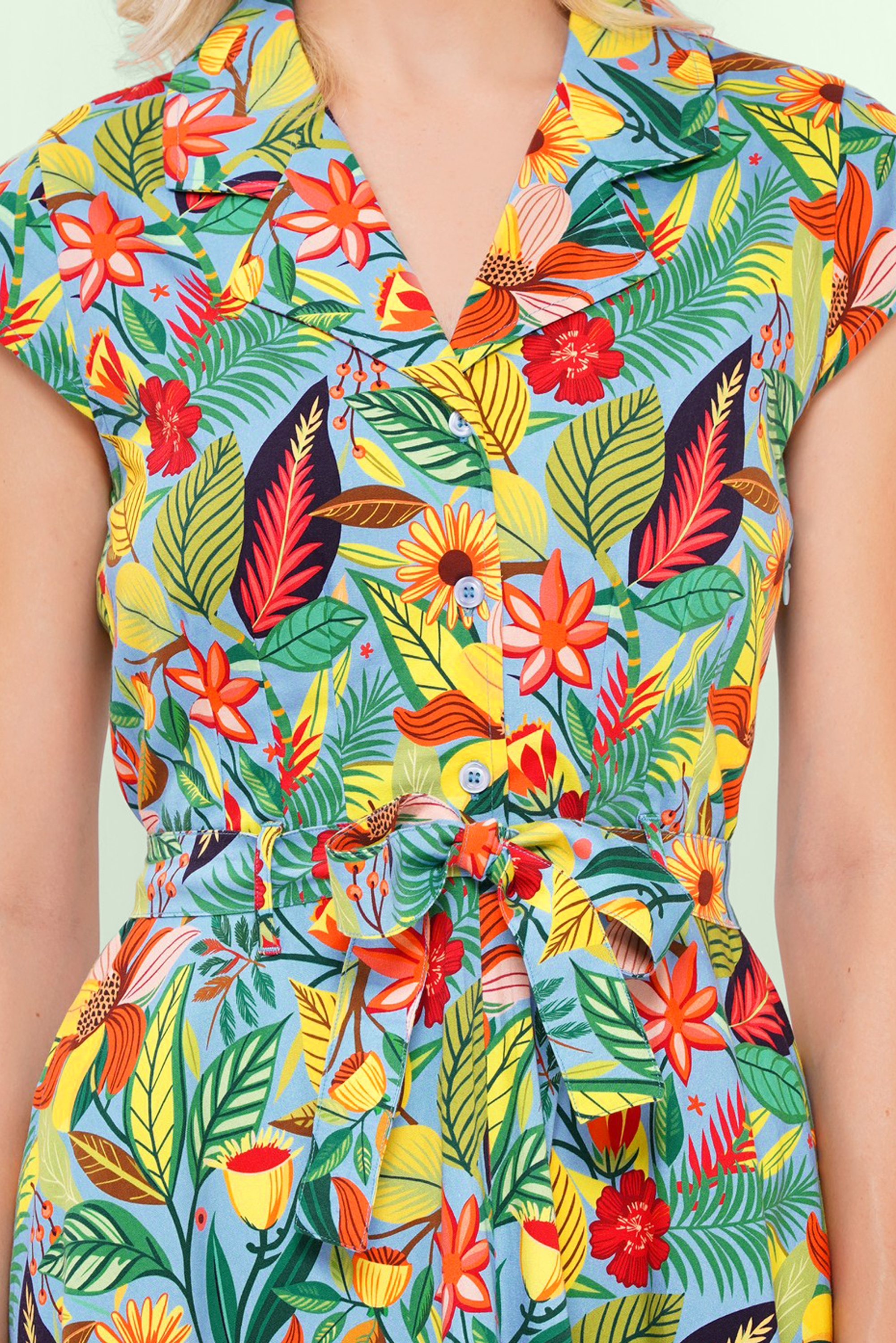 Circus - Daisy Maui jurk in lichtblauw en multi 2