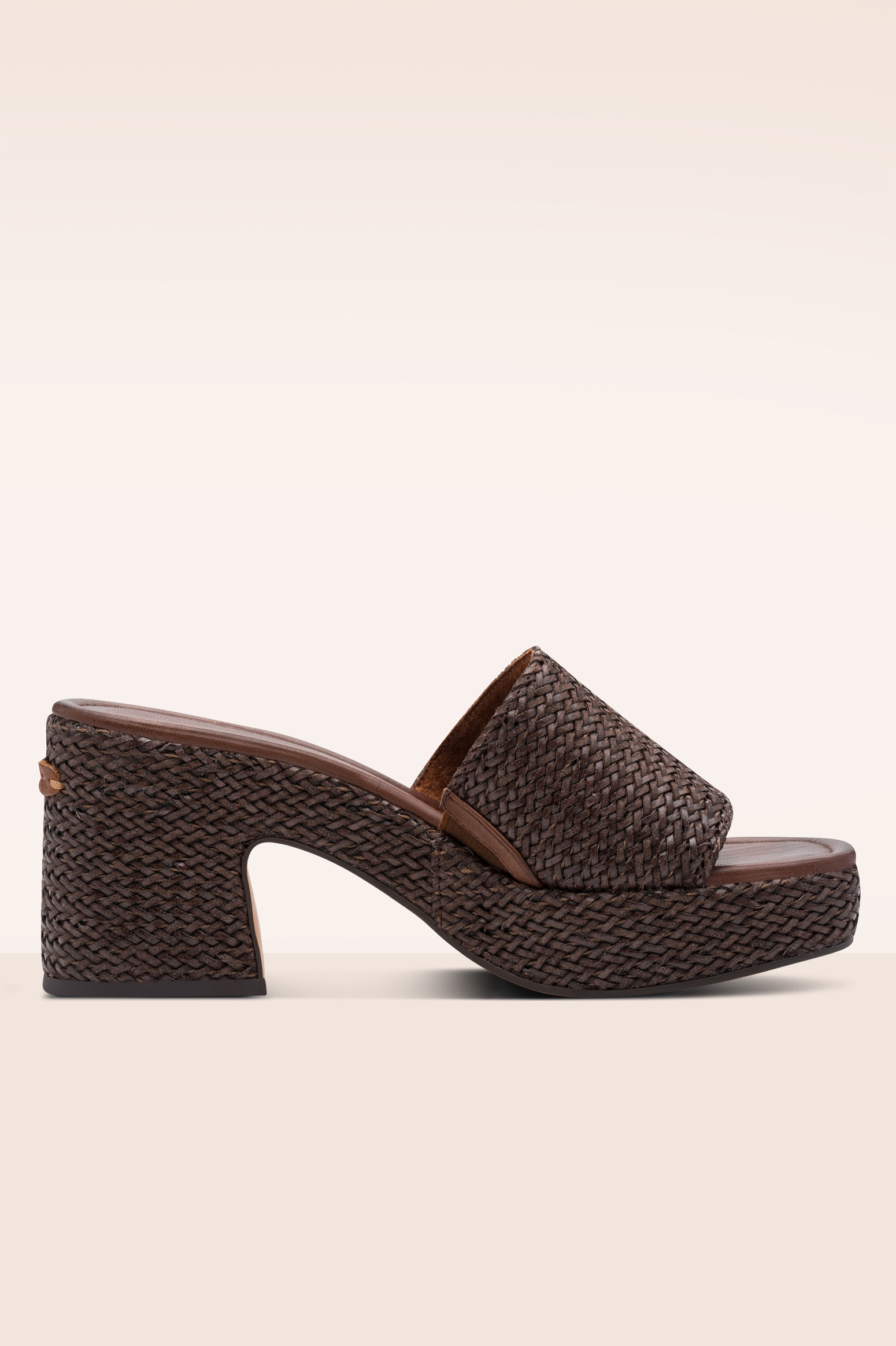 Tamaris - Nomad Chic Woven platfom muiltjes in mocha 4
