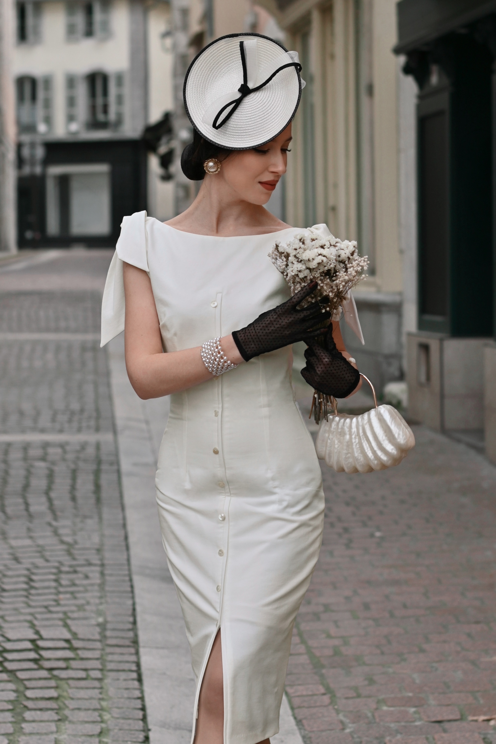 Vintage Diva  - Topvintage exclusive ~ Audrey pencil jurk in crème 4