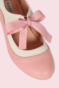 Banned Retro - April Jean pumps in roze en crème 3