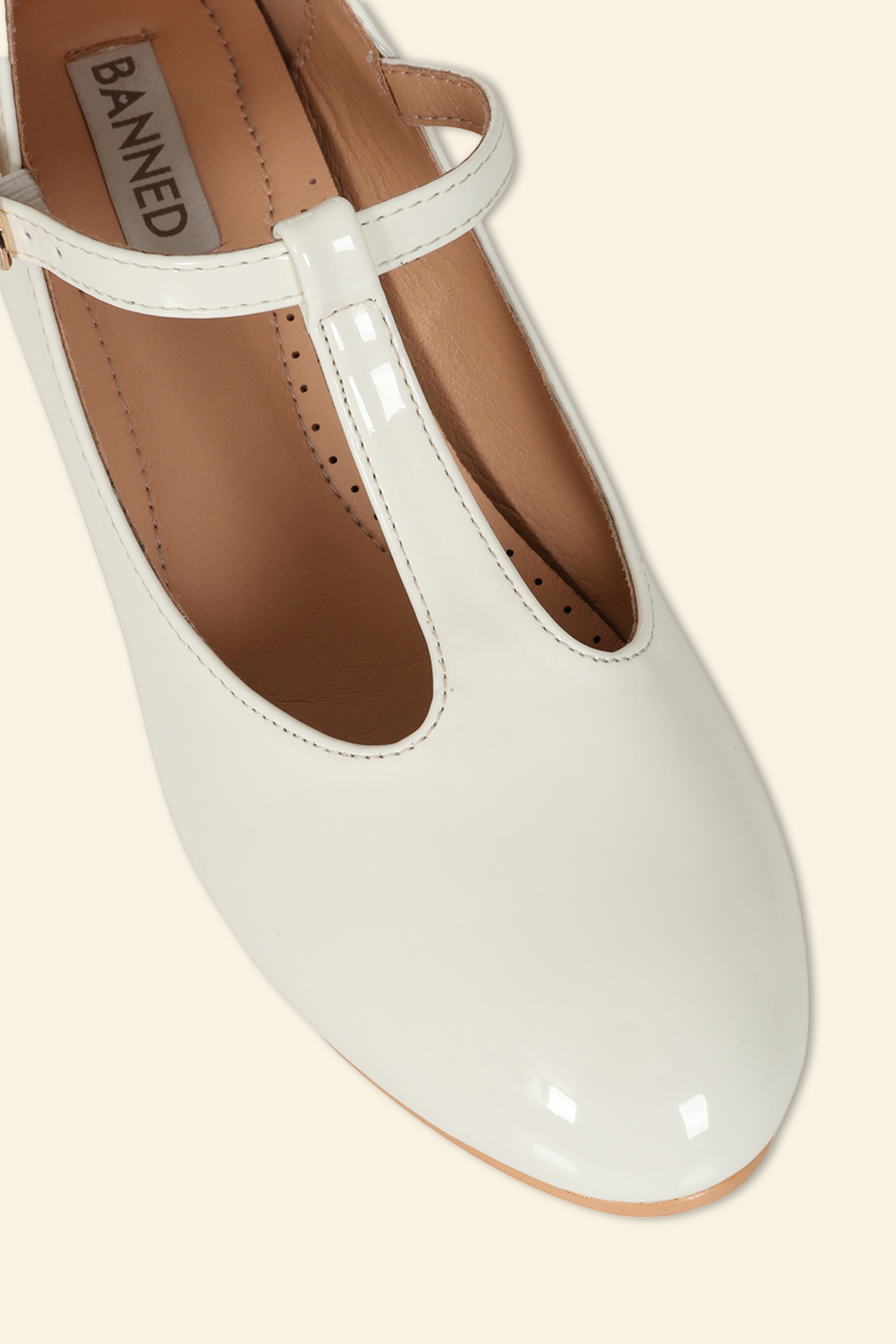 Banned Retro - Mary Jane Patent T-Strap pumps in gebroken wit 3