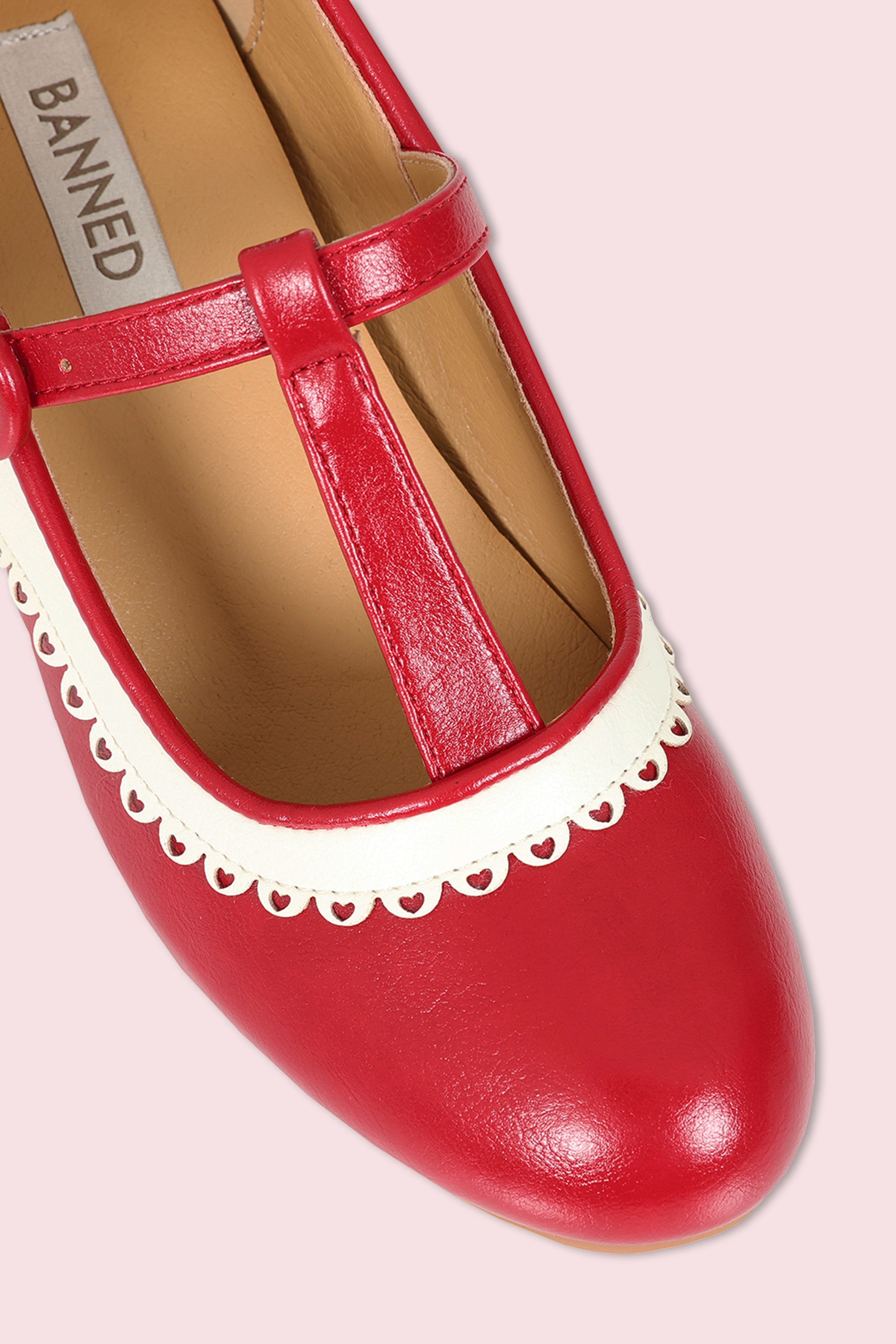 Banned Retro - Vintage Voyager pumps in rood en wit 2