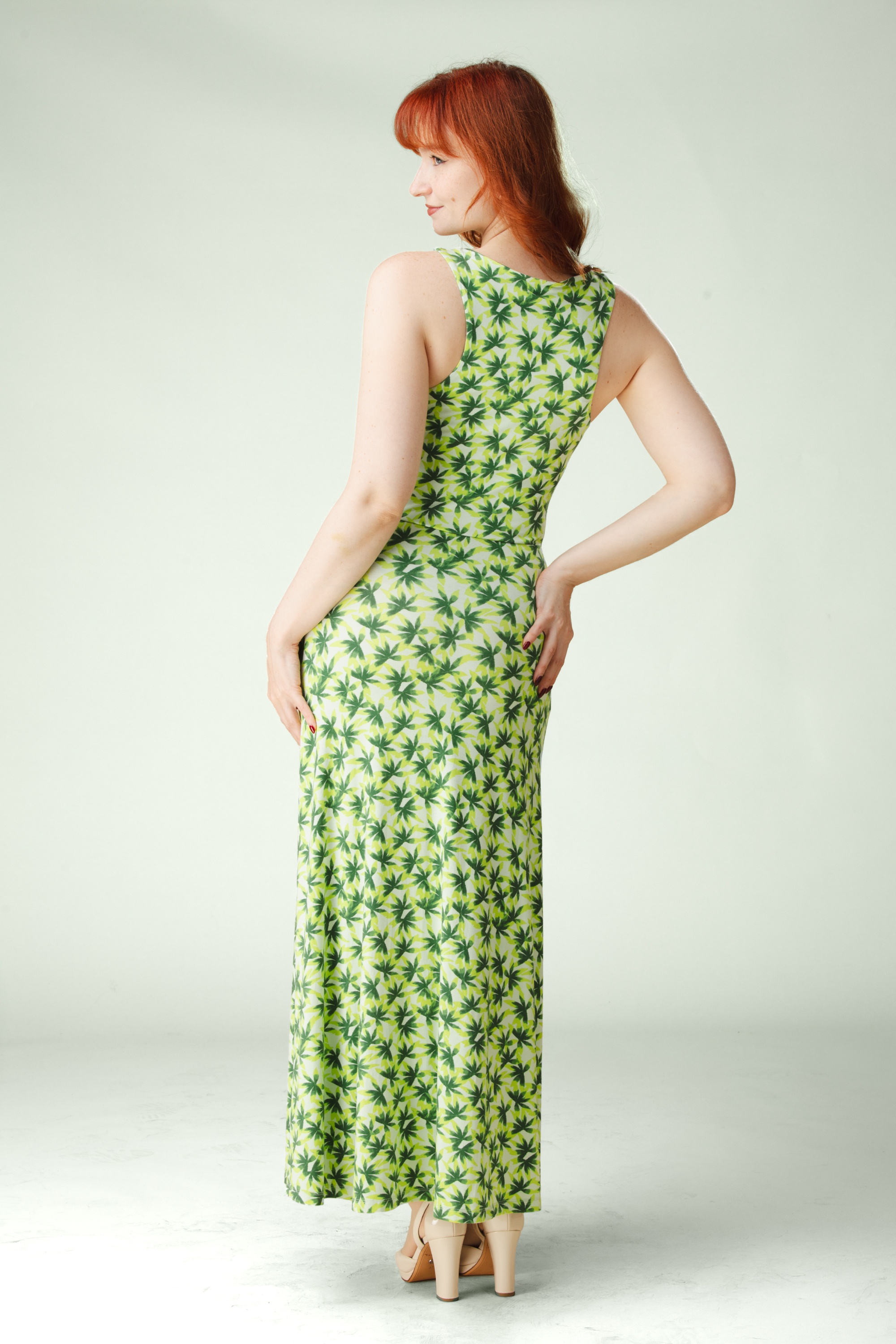 Surkana - Dani gedrapeerde strap jurk in lichtgroen 2