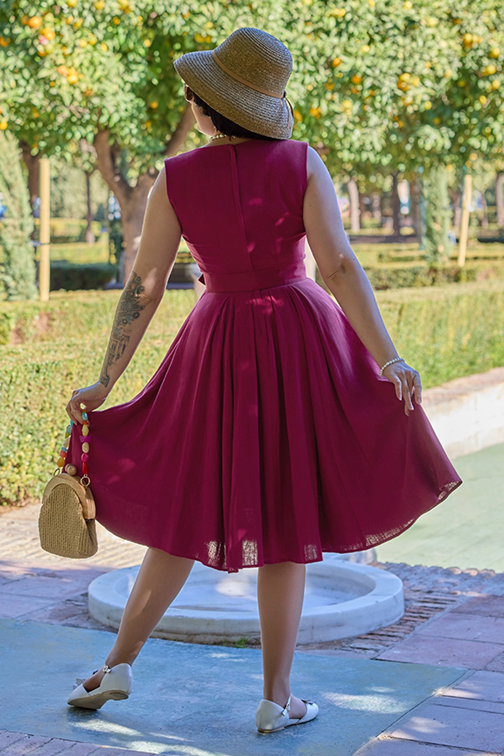 Miss Candyfloss - Raula Mai summer jurk in bessen rood 3