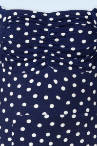 Vintage Diva  - Topvintage exclusive ~ Lilibet Polkadot pencil jurk in navy 4