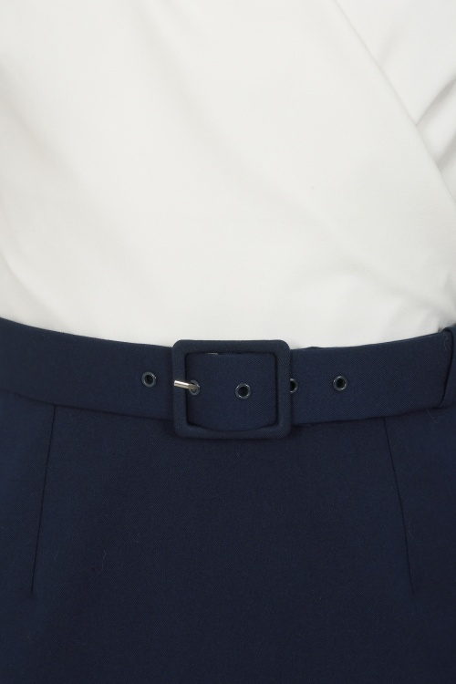 Glamour Bunny Business Babe - Topvintage exclusive ~ Nadine pencil jurk in wit en marineblauw 3