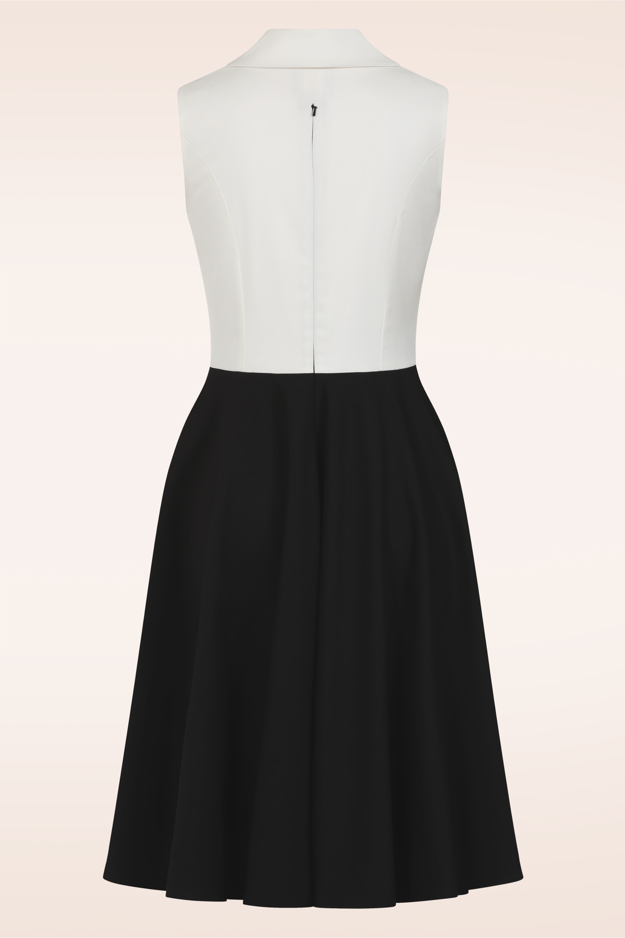 Glamour Bunny Business Babe - Topvintage exclusive ~ Camille blazer swing jurk in zwart en wit 5