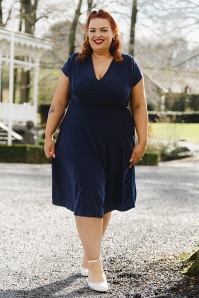 Vintage Chic for Topvintage - Topvintage exclusive ~ Sarah Slinky swing jurk in navy