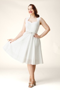 Topvintage Boutique Collection - Topvintage Exclusive ~ Gabriella broderie anglaise swing jurk in wit