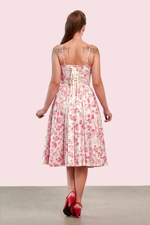Banned Retro - Jeanie Tea Garden swing jurk in crème en rood 3