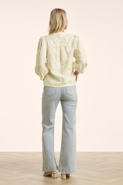 Smashed Lemon - Sequin Bloom geborduurde blouse in crème  3