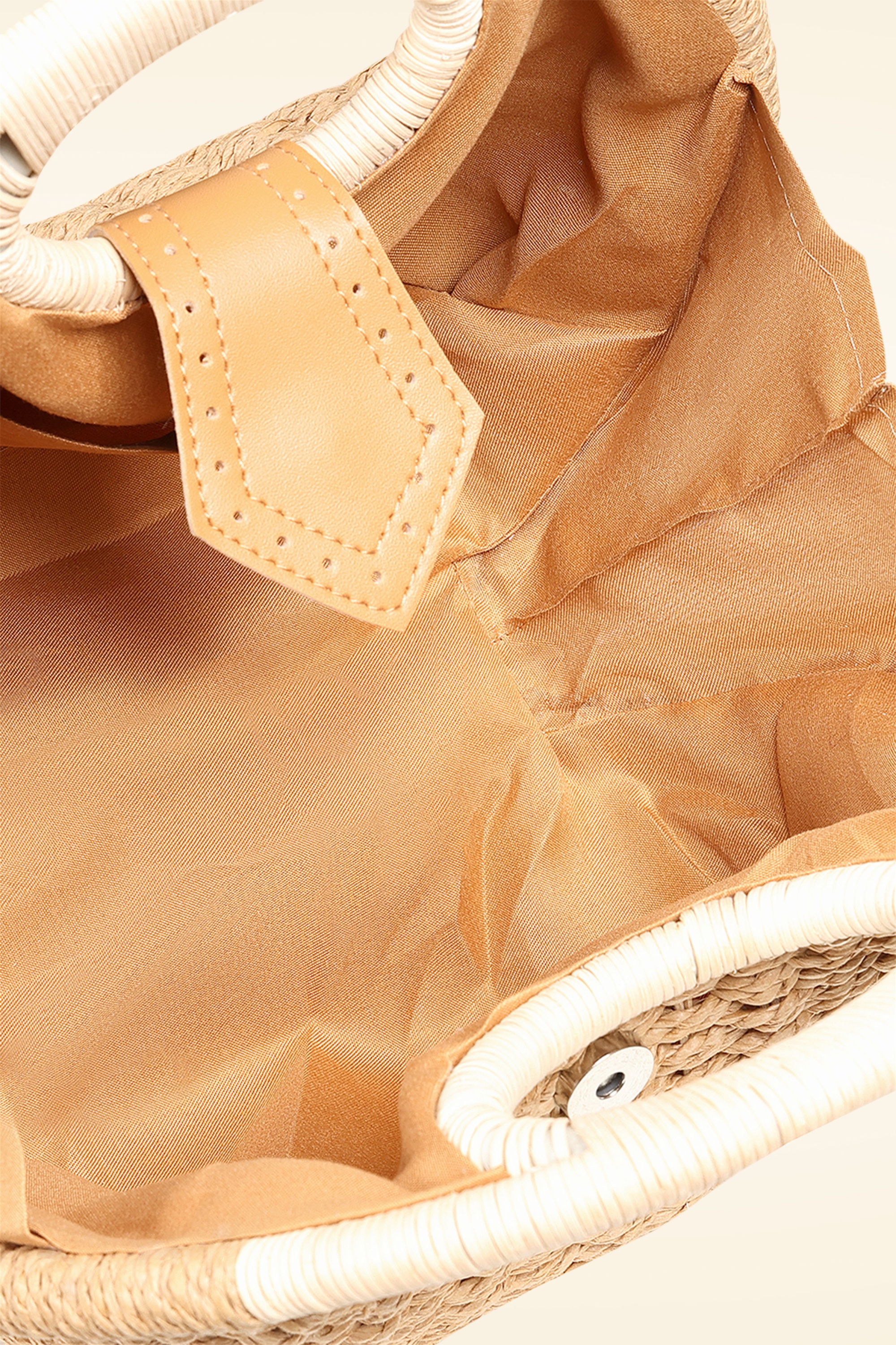 Banned Retro - Lottie ronde rotan tas in zand 5