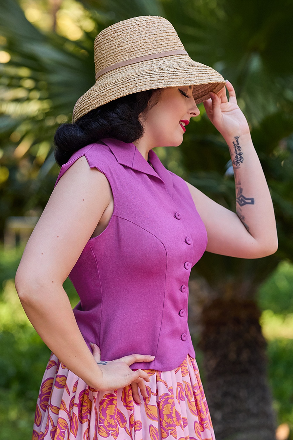 Miss Candyfloss - Kelia Mai linnen blouse in fuchsia 3