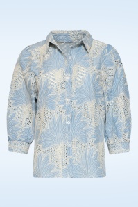 Smashed Lemon - Lina broderie anglaise blouse in lichtblauw en gebroken wit