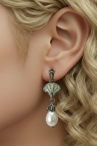 Lovely - Georgian Pearl oorbellen in goud