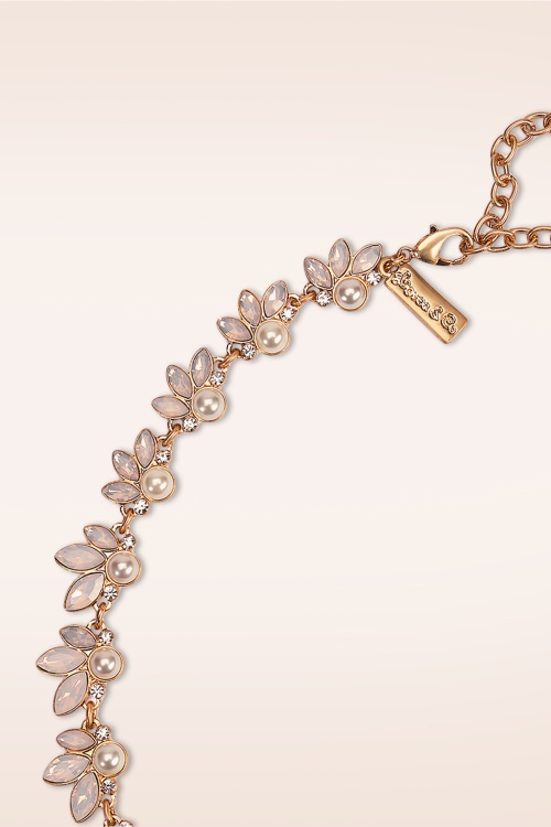 Lovely - Pearly Leaves ketting in lichtroze 3